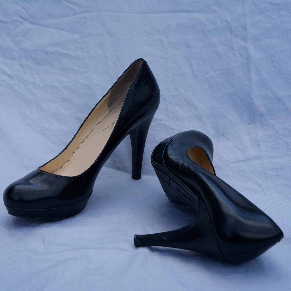 Marc Fisher Sydney Dress Pump in Black